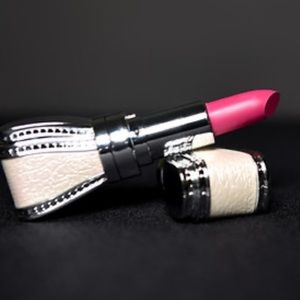 Stay Ready Matte Hot Pink Lipstick